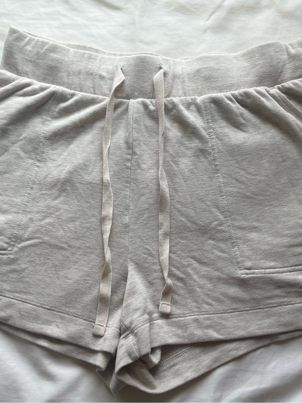 Lou & Grey Cream Elastic Waist Drawstring Lounge Shorts - Picture 3 of 7